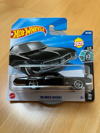 Hot Wheels '66 Buick Riviera Nero