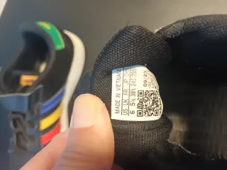 Zapatillas Adidas Negras Multicolor es un 38 y 2/3