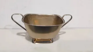 Antigua salsera EPNS Plata Yeoman Plate