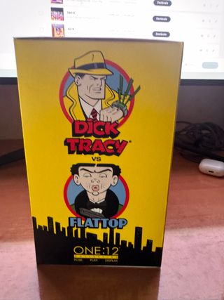 Dick Tracy Mezco One:12 Figura