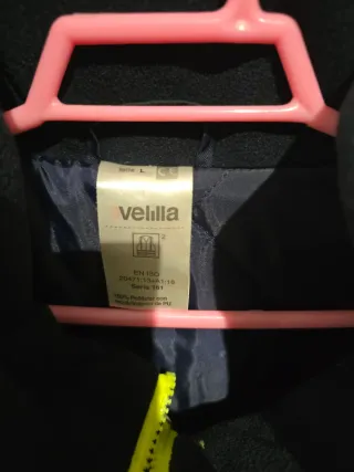 Chaqueta de alta visibilidad impermeable.