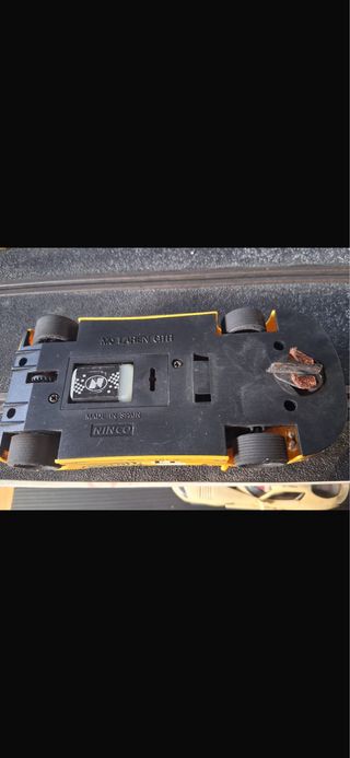 Coche Scalextric McLaren F1 Harrods