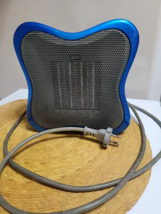Estufa de aire azul y gris