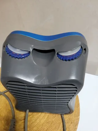 Estufa de aire azul y gris