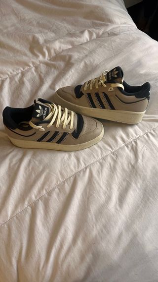 Adidas Rivalry Low Talla 42 Beige/Negro