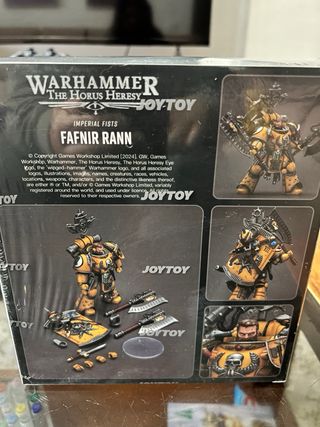 Figura Joytoy Warhammer 40K Imperial Fists Fafnir