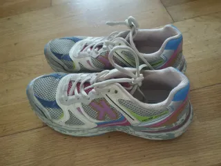 Converse  39 Puma talla 39 Kelme 40 New balance