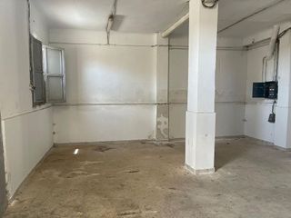 Local comercial en venta en Crevillent