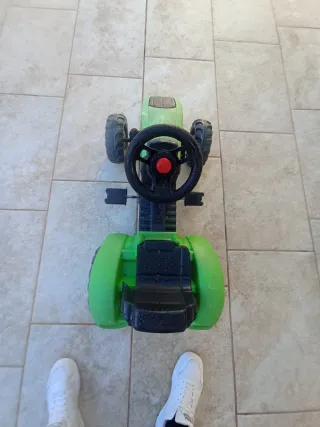 Trattore a pedali giocattolo bambini