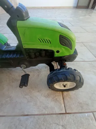 Trattore a pedali giocattolo bambini