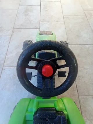 Trattore a pedali giocattolo bambini