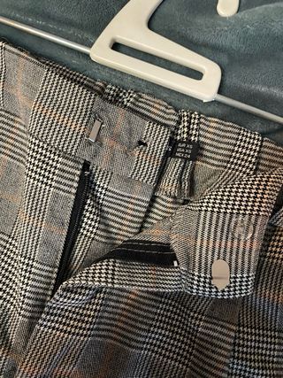 Pantalón de vestir Stradivarius cuadros gris XS.