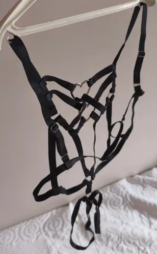 Arnés sujetador mujer con corazones sexy