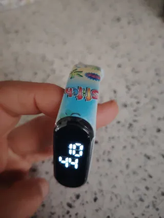 Reloj digital infantil Stitch SIN USO