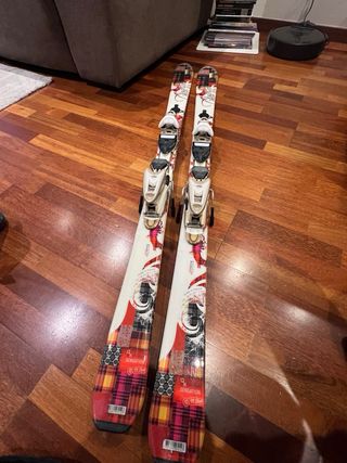 Esquís y fijaciones Dynastar