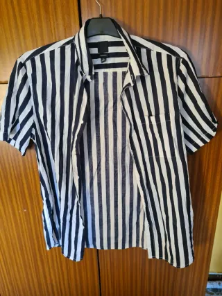 Camisa Rayas Negras y Blancas Manga Corta