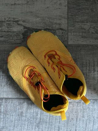 Zapatillas Barefoot Multicolores y Amarillas