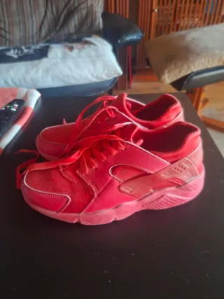 Zapatillas deportivas rojas talla 38