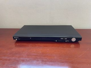 TDT Woxter + Reproductor DVD/CD USB SD