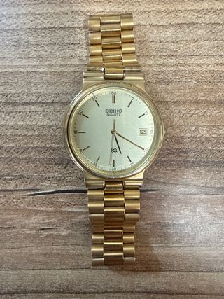 Reloj SEIKO Quartz Dorado