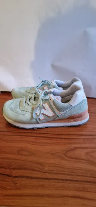 Zapatillas New Balance Teal y Rosa