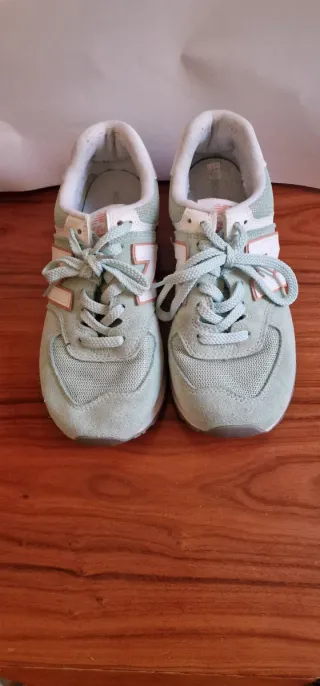 Zapatillas New Balance Teal y Rosa