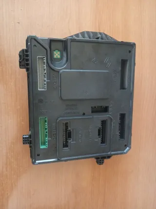 Módulo Confort BCM Renault 1.5 DCI 284B17882R