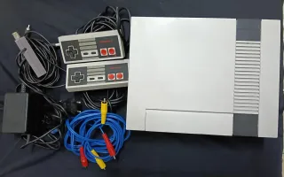 Nintendo NES-001 1985 con 2 mandos