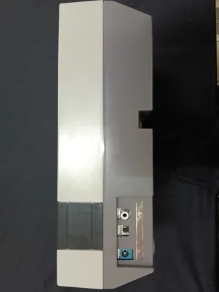 Nintendo NES-001 1985 con 2 mandos