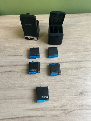 5 Baterías GoPro Hero 8 + 2 Cargadores