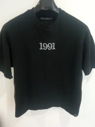 Pull&Bear Camiseta Negra 1991 Talla M