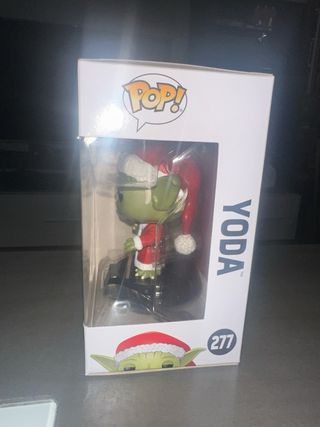 Funko Pop Yoda Papá Noel #277 Star Wars