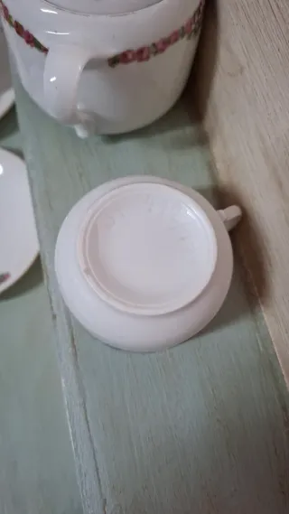 Juego de café de porcelana con flores N 8