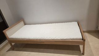 Cama infantil 70x160cm ikea + colchon