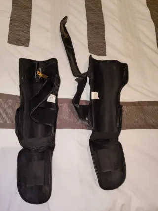 Espinilleras Kick Boxing Negras