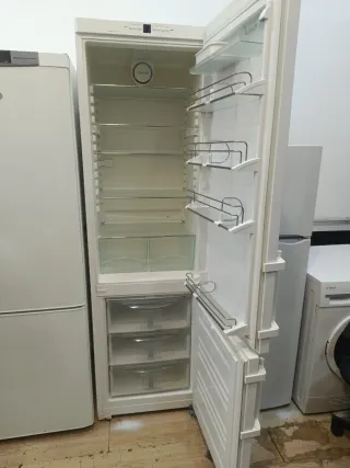 Nevera Liebherr con garantía y transporte