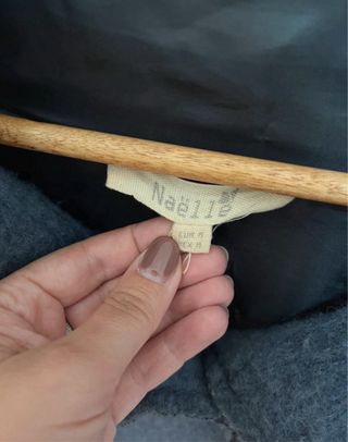 Abrigo azul con cuello