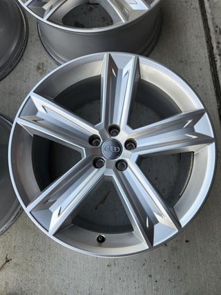 Llantas Audi RS Sport 20 Originales 9x20 ET20