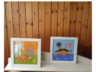 Estantería y regalo 2 cuadros