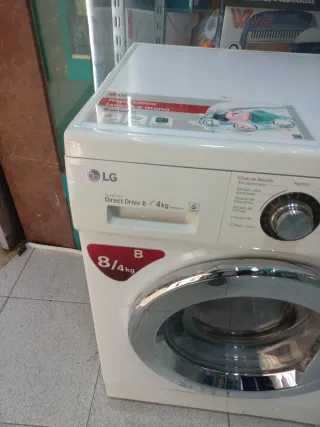 Lavadora Secadora LG Direct Drive 8/4kg