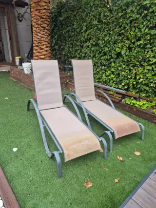 2 Tumbonas Beige y Gris