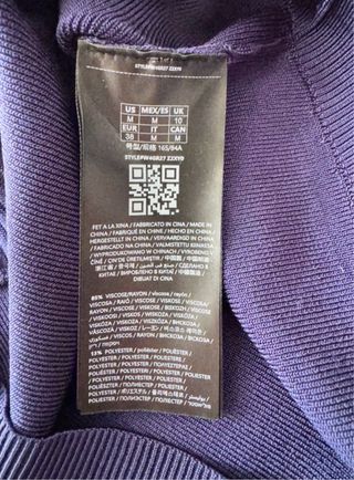 Suéter corto GUESS manga larga