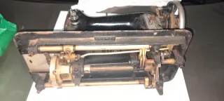 Máquina de coser antigua SIGMA