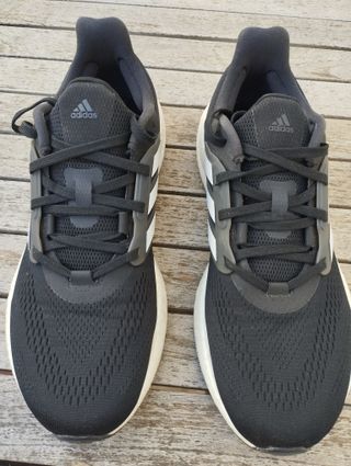 Zapatillas Adidas Pureboost 22 Negras y Blancas