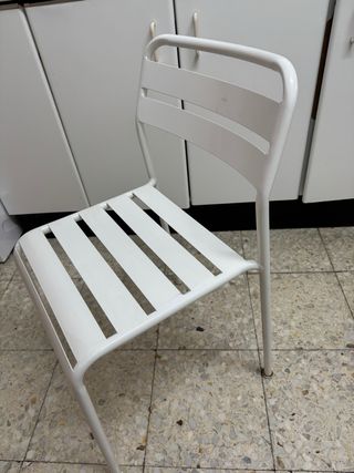 Sedie da cucina bianche in metallo