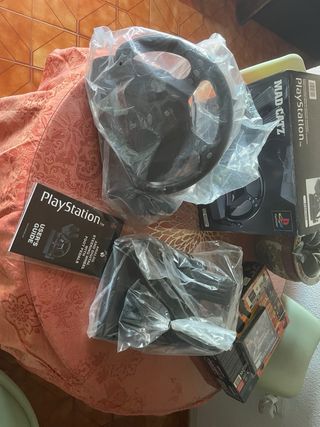 Volante y pedales Mad Catz PS1