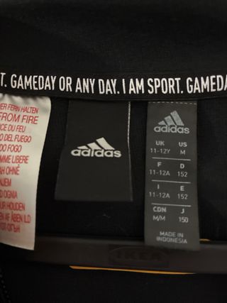 Chaqueta Adidas Negra con Rayas Blancas