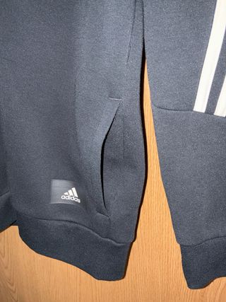 Chaqueta Adidas Negra con Rayas Blancas