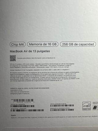 MacBook Air 2025 Gris Espacial