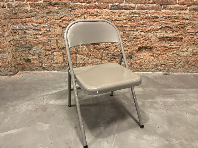 Sillas metálicas plegables